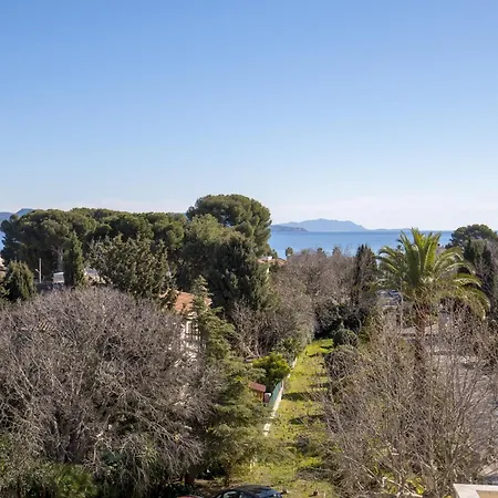 Apartment T2 Avec Vue Au Palais Lumiere *